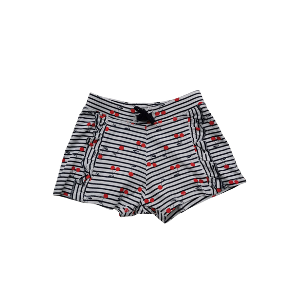 Short rayé à motif