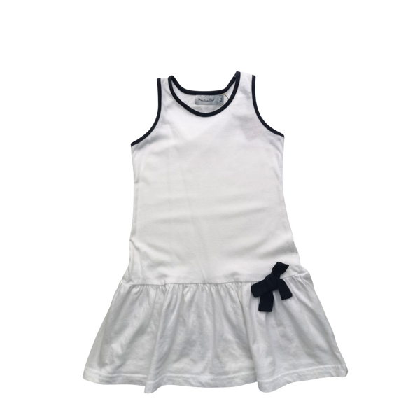 Robe blanche à bretelles
