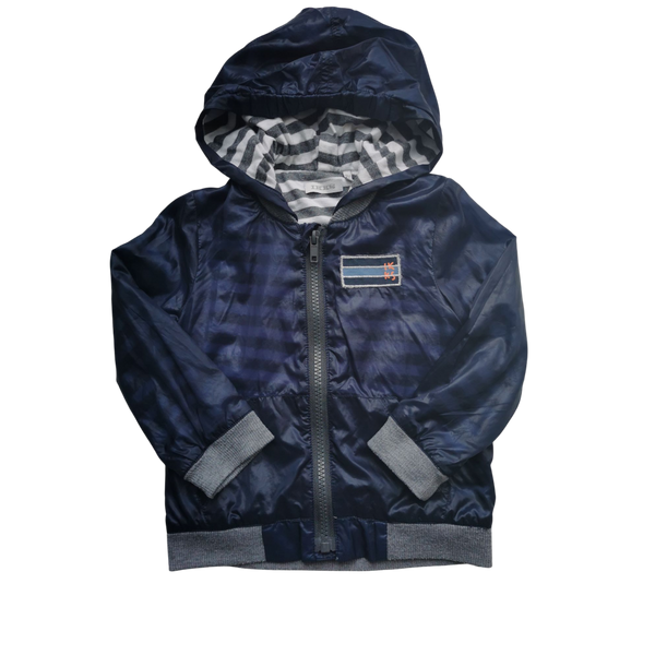 Veste légère bleue à capuche