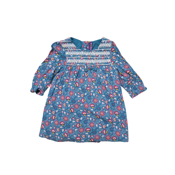 Robe verte à motifs